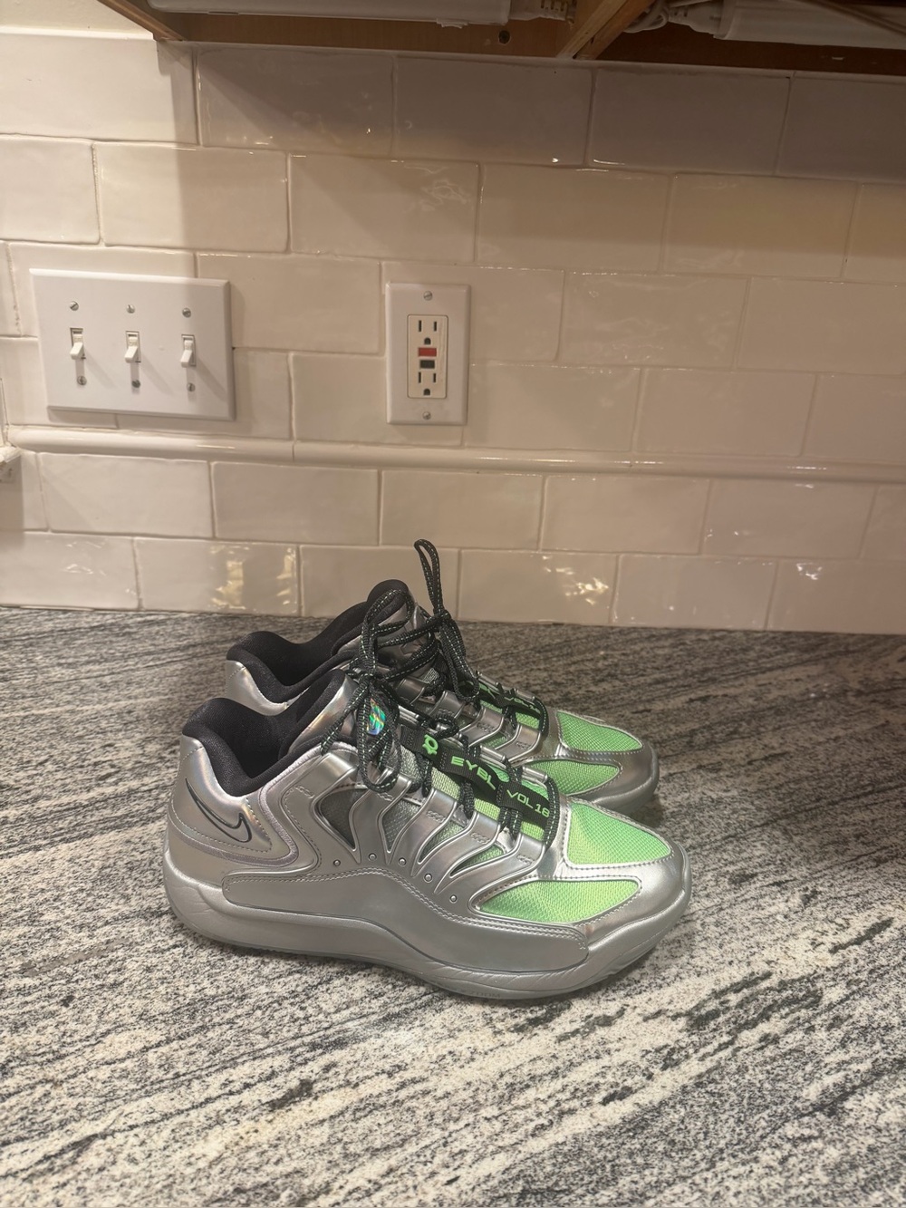 Mens Nike KD 18 EYBL IF2519-001 Size 8.5